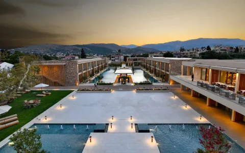 Your Hotel / Apartment / Villa